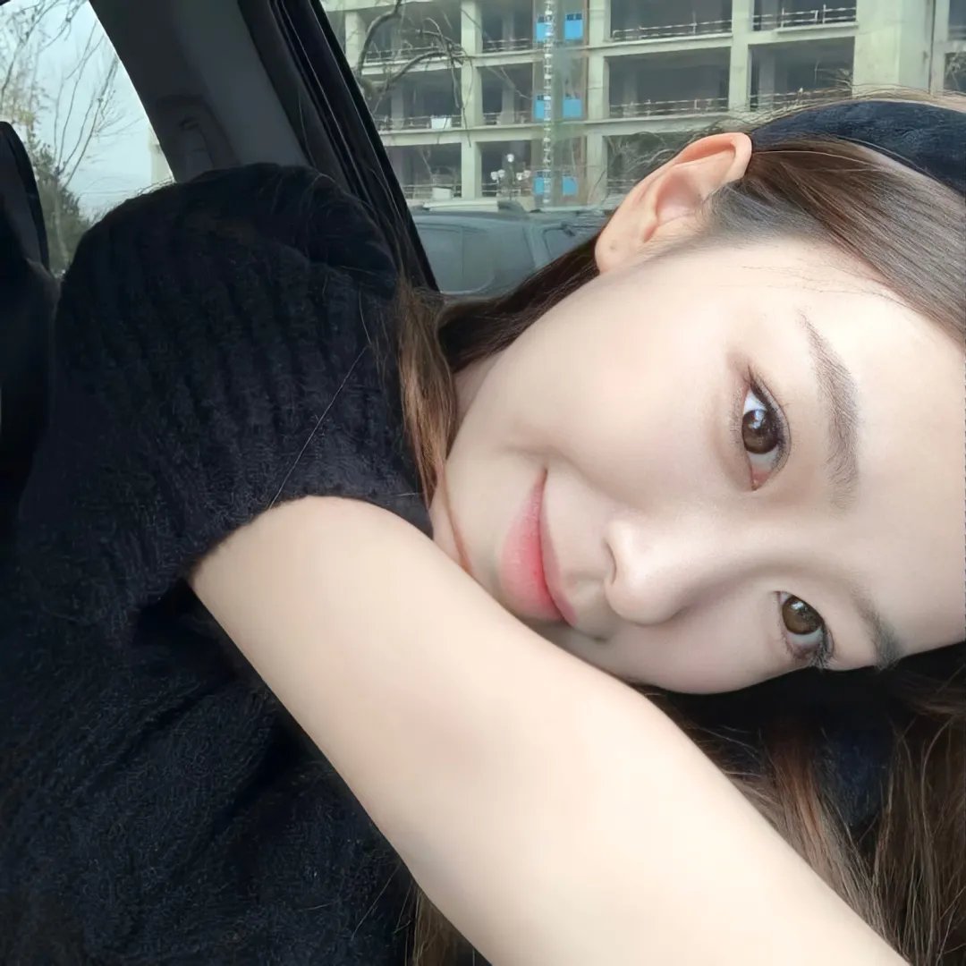 蕾哈娜内衣秀4